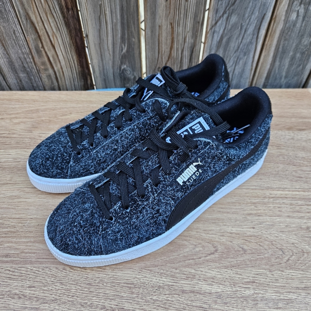 Puma Textured Black Sneakers Womens Size 9
